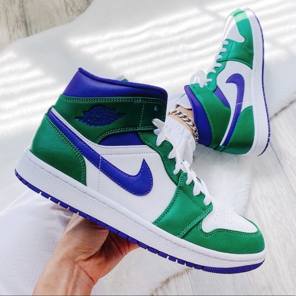 Nike air jordan 1 mid sneakers - Picture 2 of 2